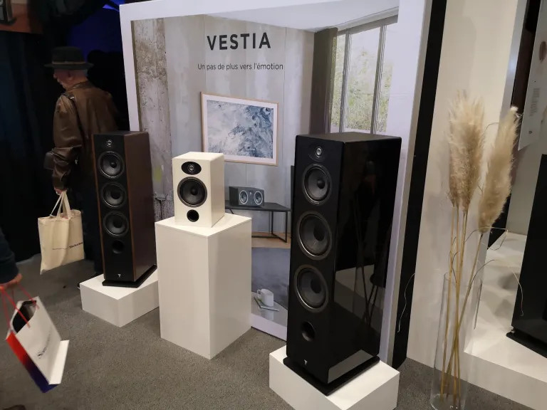 365Focal-Vestia.jpg