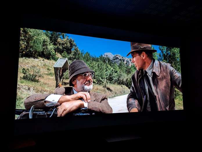 W4000i-Indiana-Jones-04.jpg