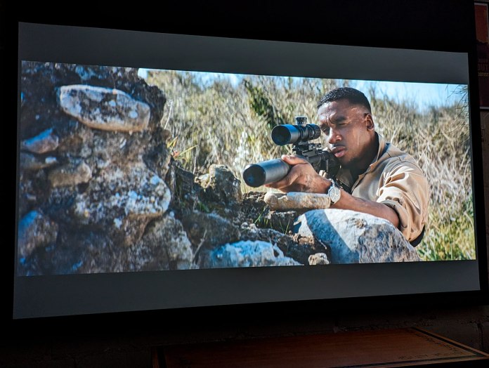 W4000i-Projection-Salon-02.jpg