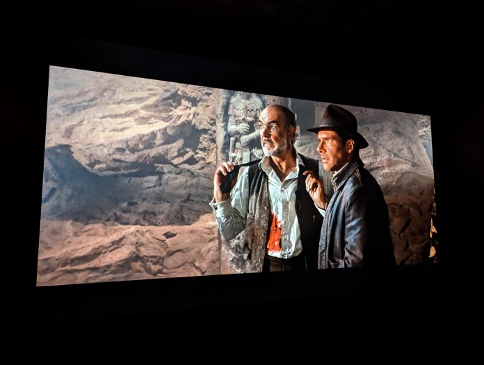 W4000i-Indiana-Jones-06.jpg
