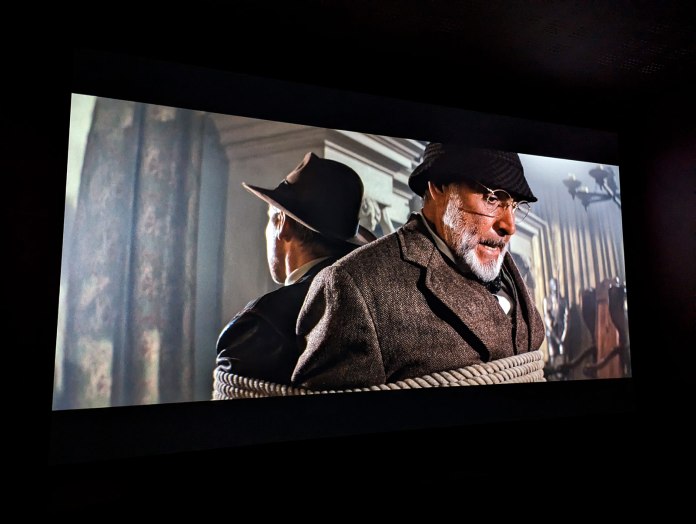 W4000i-Indiana-Jones-03.jpg
