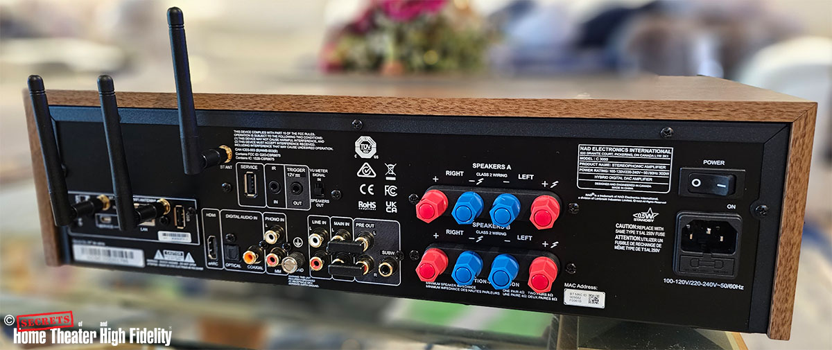 Figure-2-NAD-C-3050-rear-panel.jpg