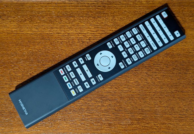 Magnetar-UDP800-Telecommande-Jour.jpg